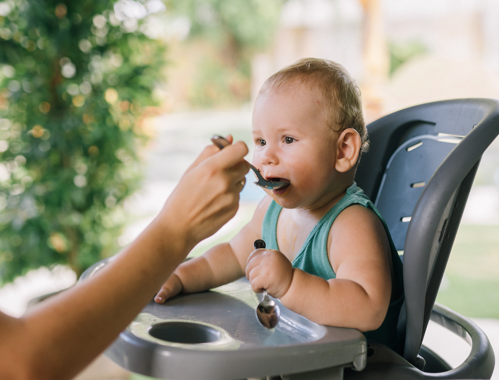 Quelles habitudes écologiques adopter pour une alimentation de bébé naturelle et la meilleure possible ?
