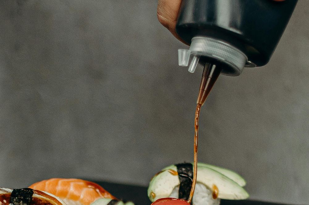 Astuces : Détacher son vêtement d'une tache de sauce soja