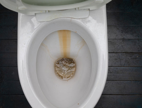 Détartrer des toilettes sans acide chlorhydrique