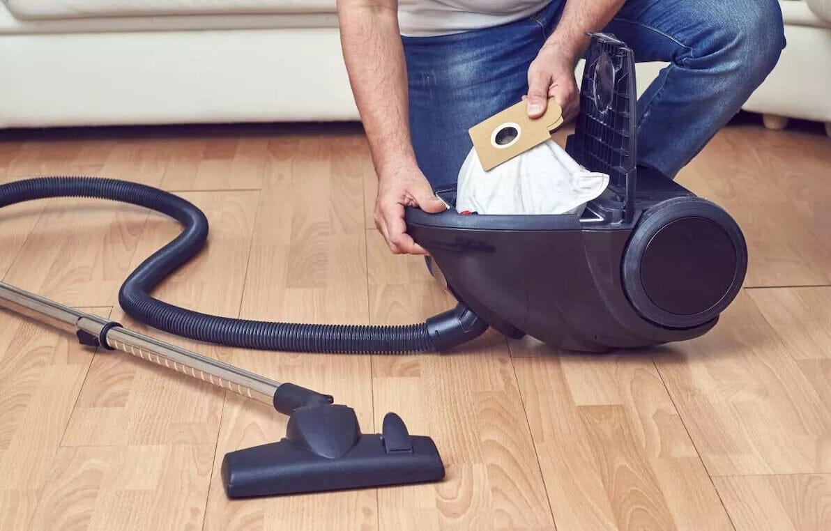 Comment nettoyer un aspirateur en profondeur?