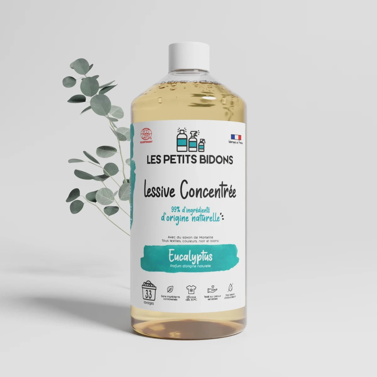 Lessive concentrée eucalyptus Les Petits Bidons 99,6% d’origine naturelle, 1L – efficace à basse température et adaptée aux peaux sensibles