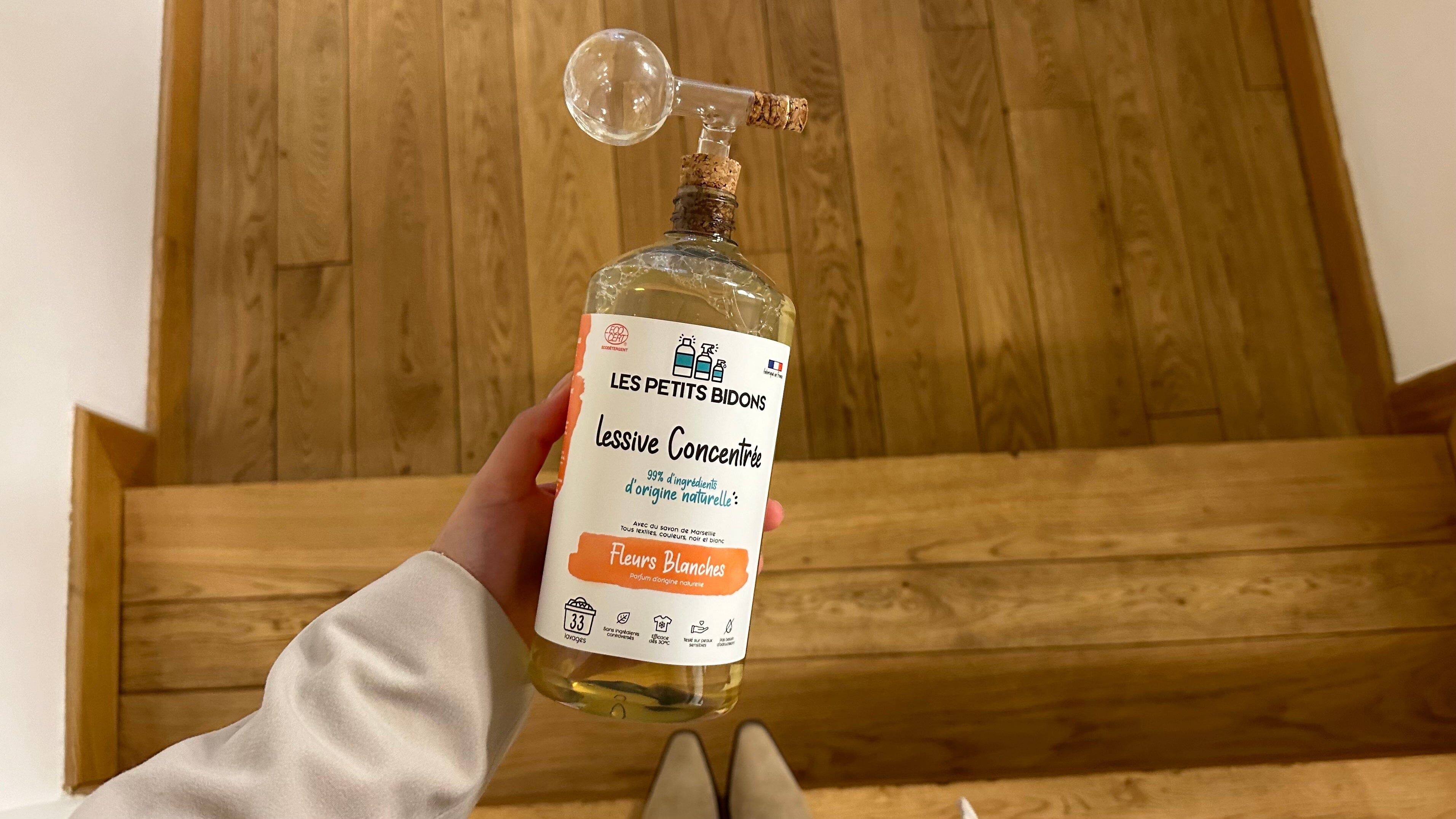 Meilleure lessive naturelle & écologique :  Les Petits Bidons à l'action