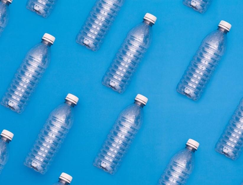 Bouteille en Aluminium versus Plastique : Quel est le Choix le Plus Du –  Drink Waters